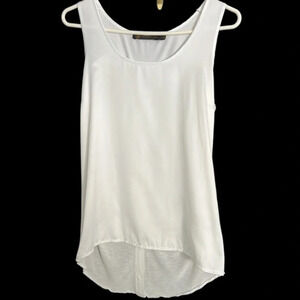 Outback Red sleeveless shirt
